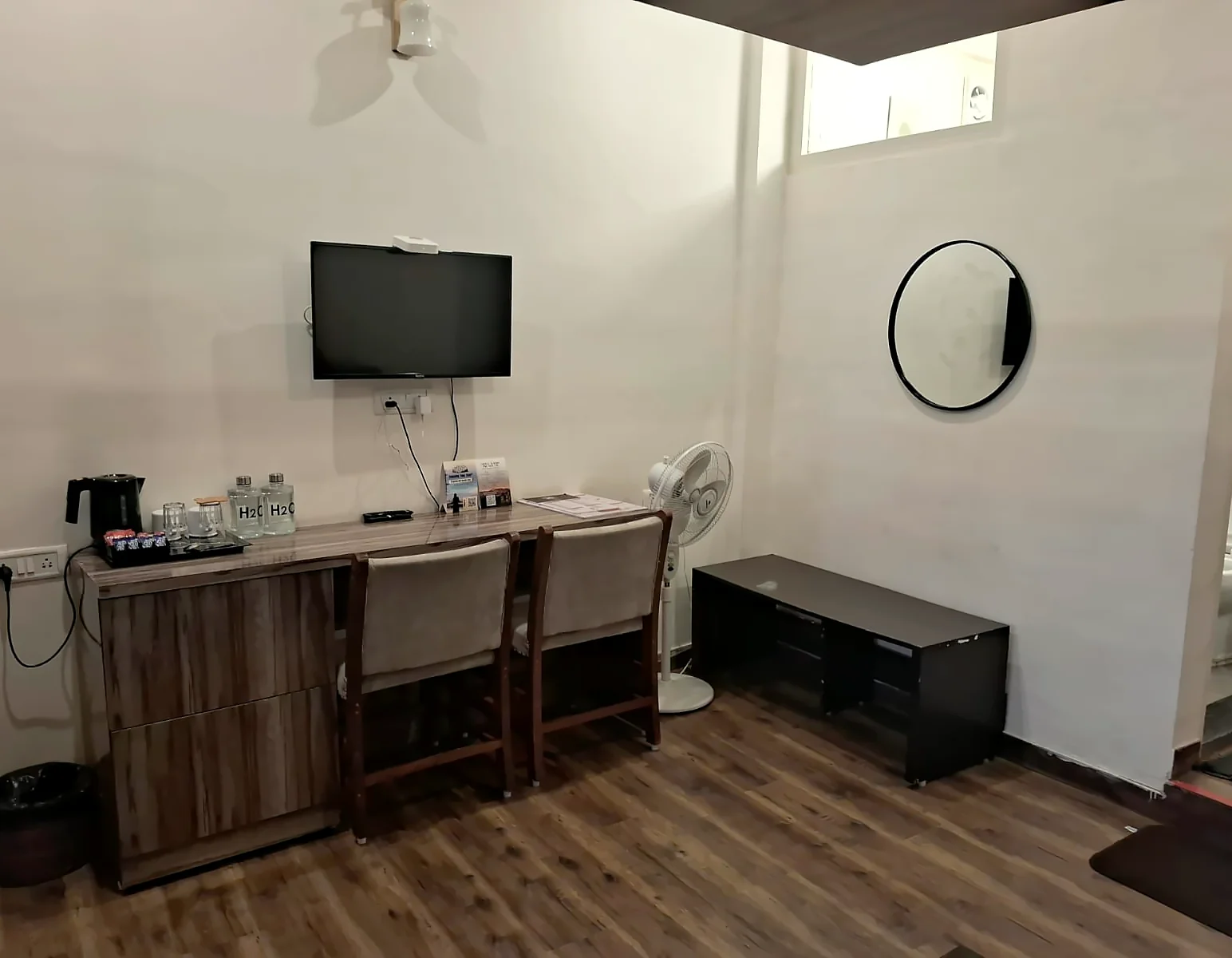 Lounge corner, Cloud 9 room, The Coverpage Boutique Stays, Mussoorie