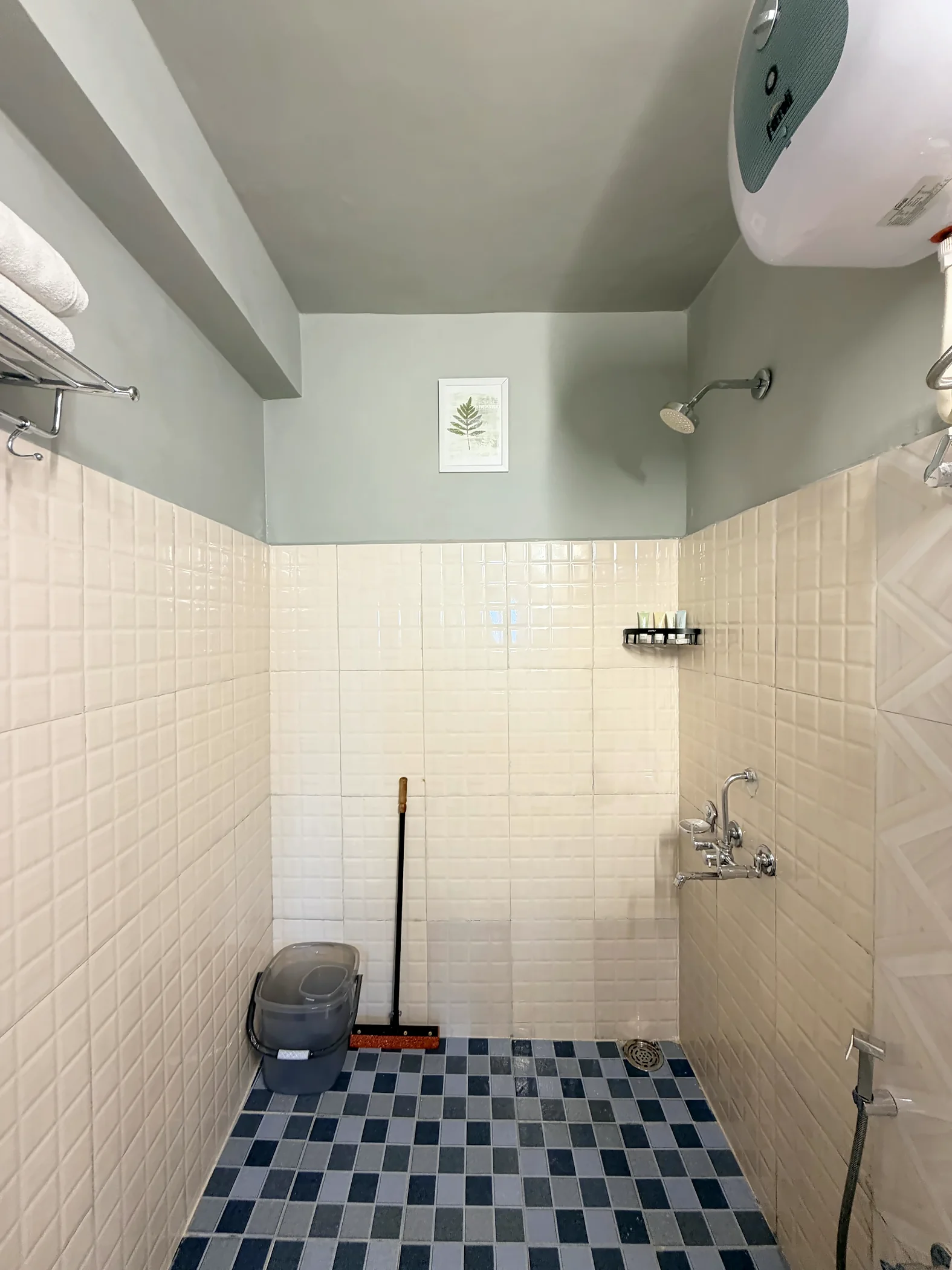 Bathroom, The Nest room, The Coverpage Boutique Stays, Mussoorie